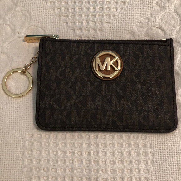Michael Kors Handbags - NWT MICHAEL KORS Signature Fulton Coin Pouch